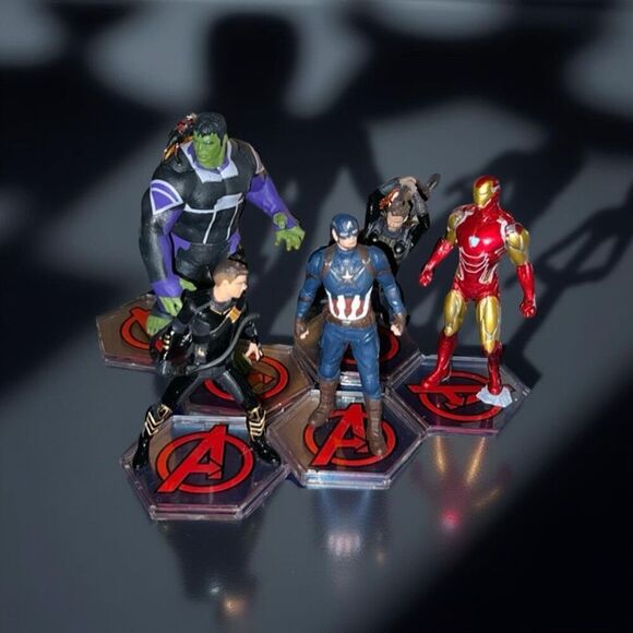 Disney Marvel Avengers Endgame Hawkeye Thor Hulk AntMan Ironman Cpt America B4 - Picture 1 of 16